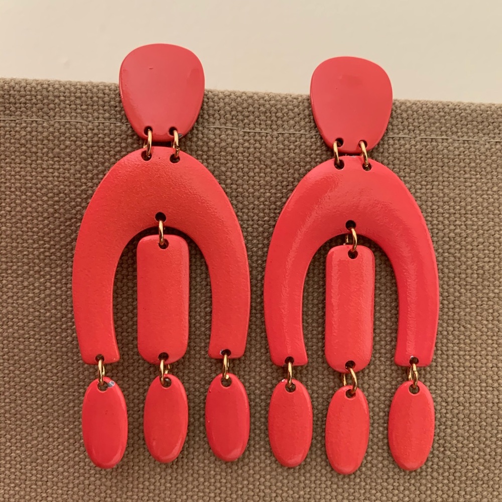 Fun and light weight pink earrings